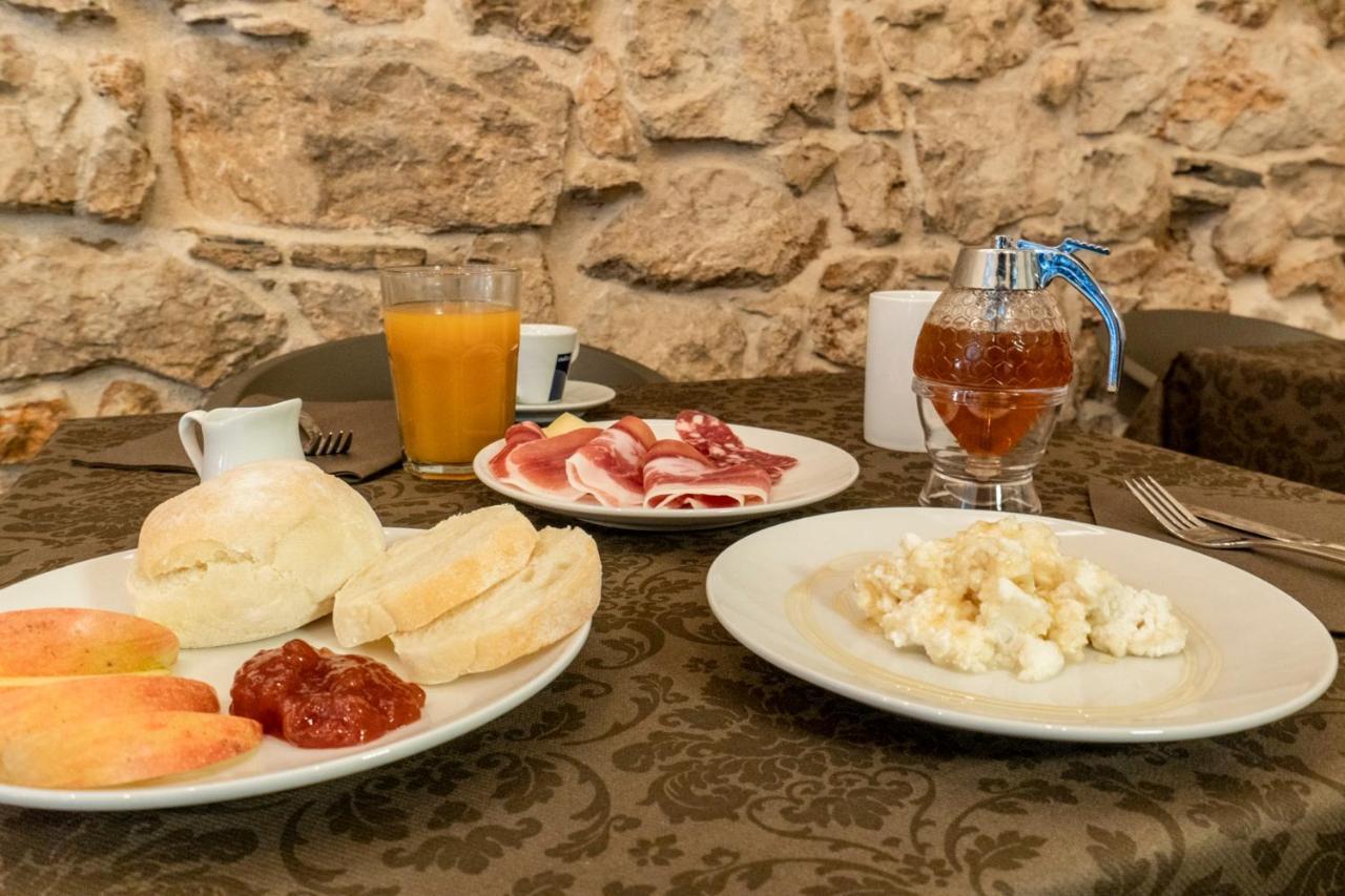 Goloritze Room And Breakfast Baunei Esterno foto